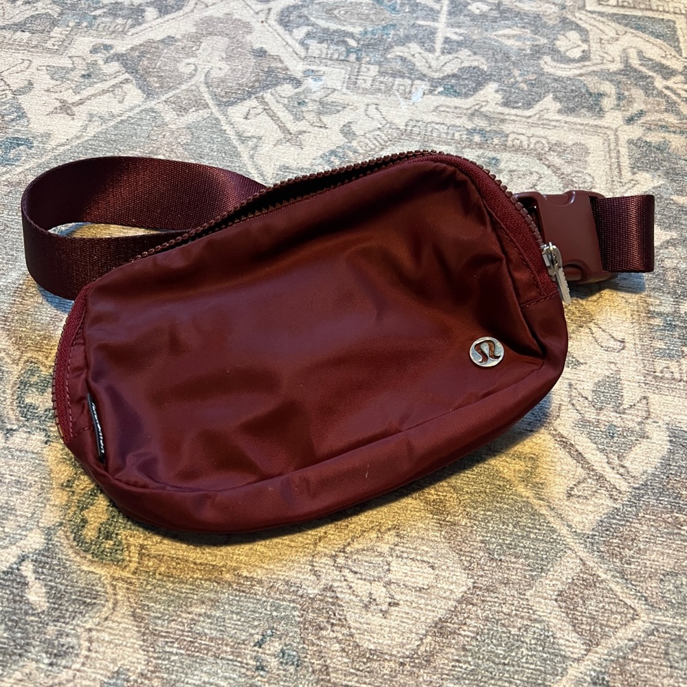 Lululemon Athletica Belt Bag